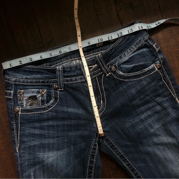 Rare black rose lace miss me jeans 🖤 - Picture 5 of 6